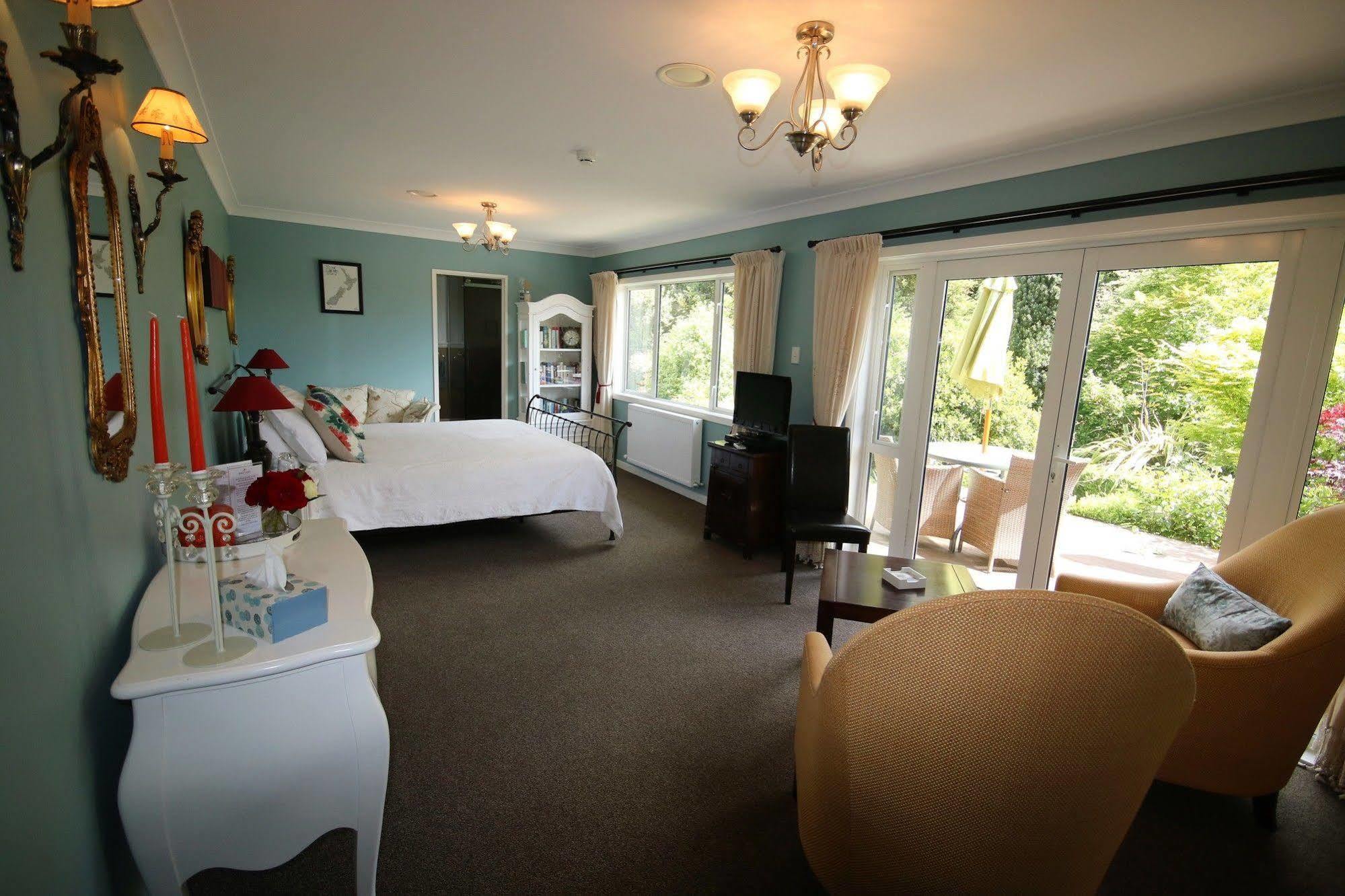 Kauri Point Luxury Bed & Breakfast Taupo Bagian luar foto